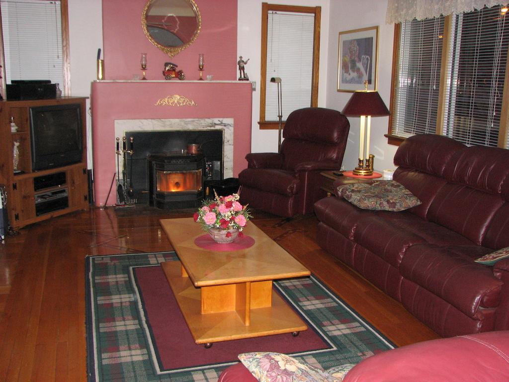 Magnolia B&B Granby Exterior photo